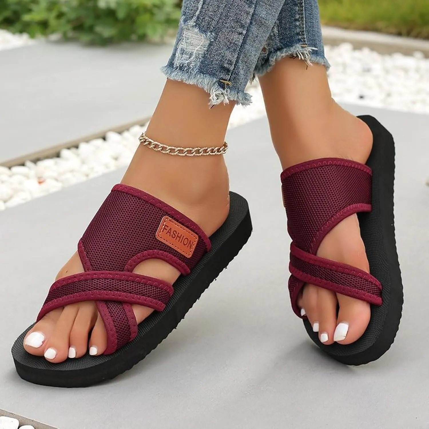 2025 NEW Women's Hollow Orthopedic Slide Sandals, Breathable Mesh Open Toe Cross Strap Comfy Flats Lightweight Beach Slippers