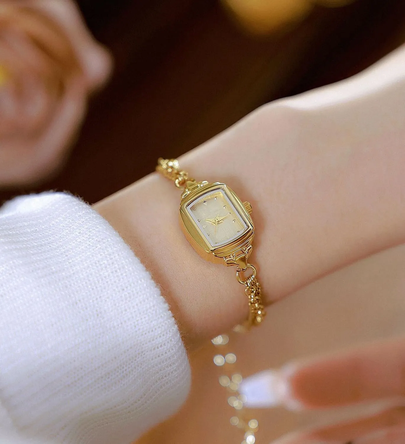 ADSBIAOYE Womens Dainty Rectangle Ultra Thin Waterproof Quartz Watch Ladies Dress Elegant Analog Bracelet Watch