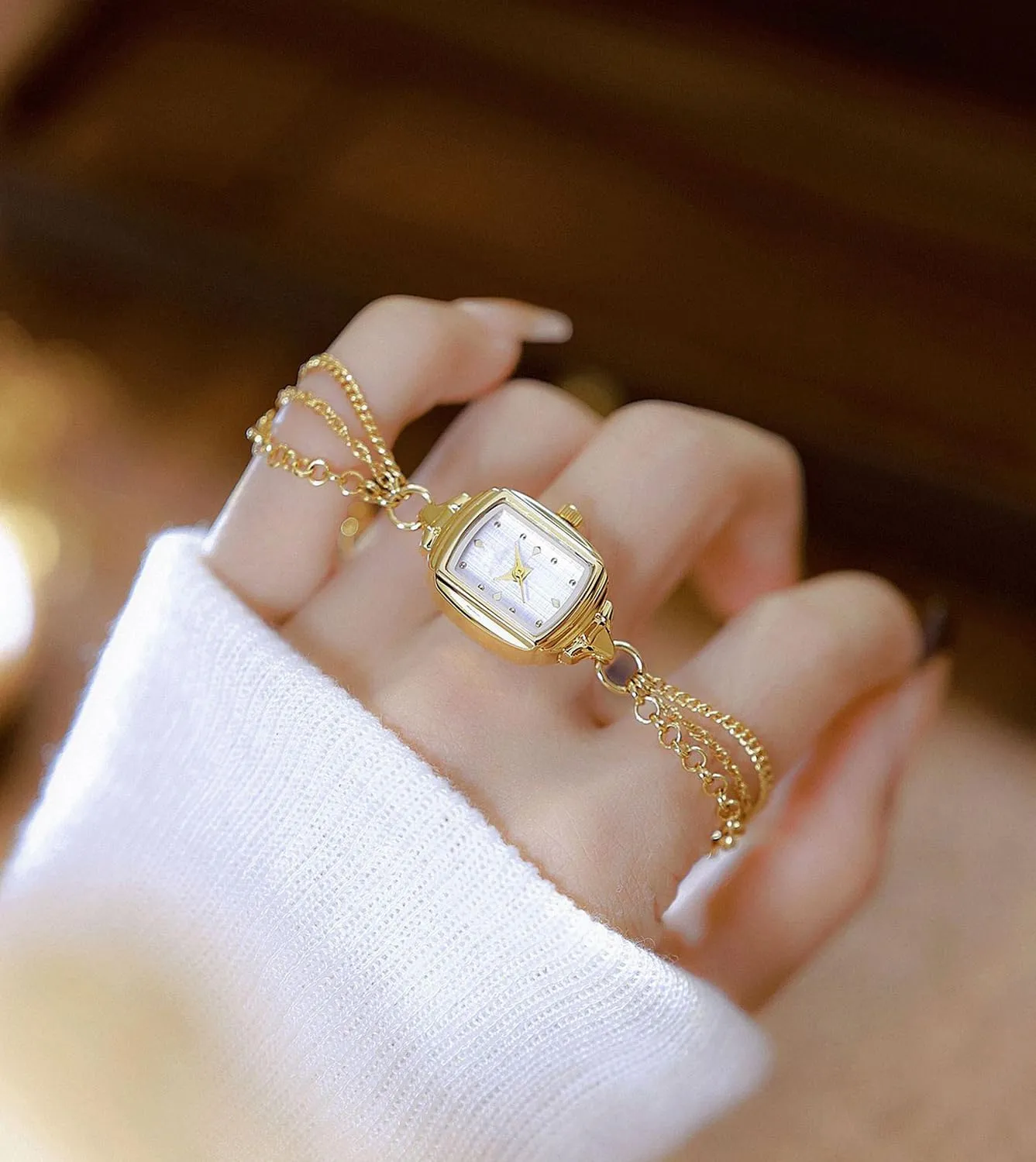 ADSBIAOYE Womens Dainty Rectangle Ultra Thin Waterproof Quartz Watch Ladies Dress Elegant Analog Bracelet Watch