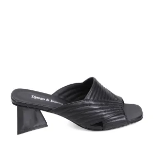 Django & Juliette Women's Iatsu in Black