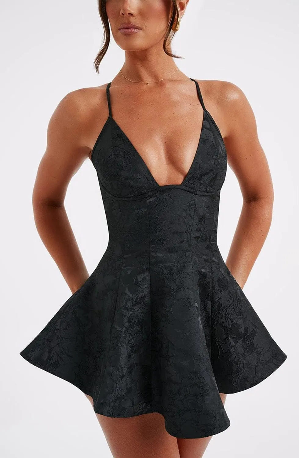 Embroidery Satin Short Homecoming Dress for Teens Halter V Neck Prom Dress A Line Mini Party Cocktial Gowns