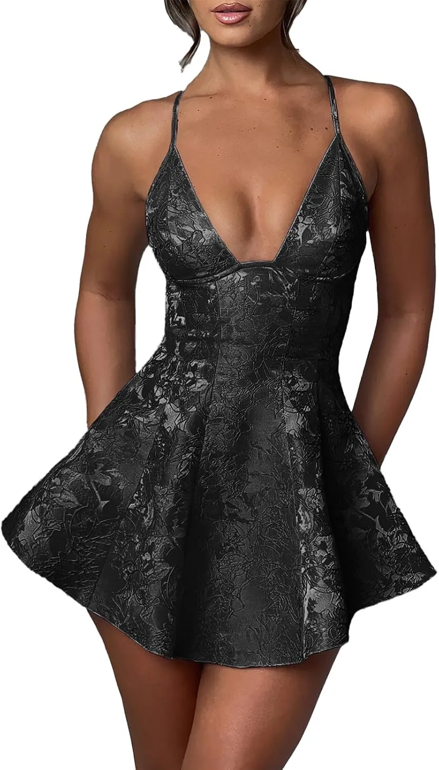 Embroidery Satin Short Homecoming Dress for Teens Halter V Neck Prom Dress A Line Mini Party Cocktial Gowns