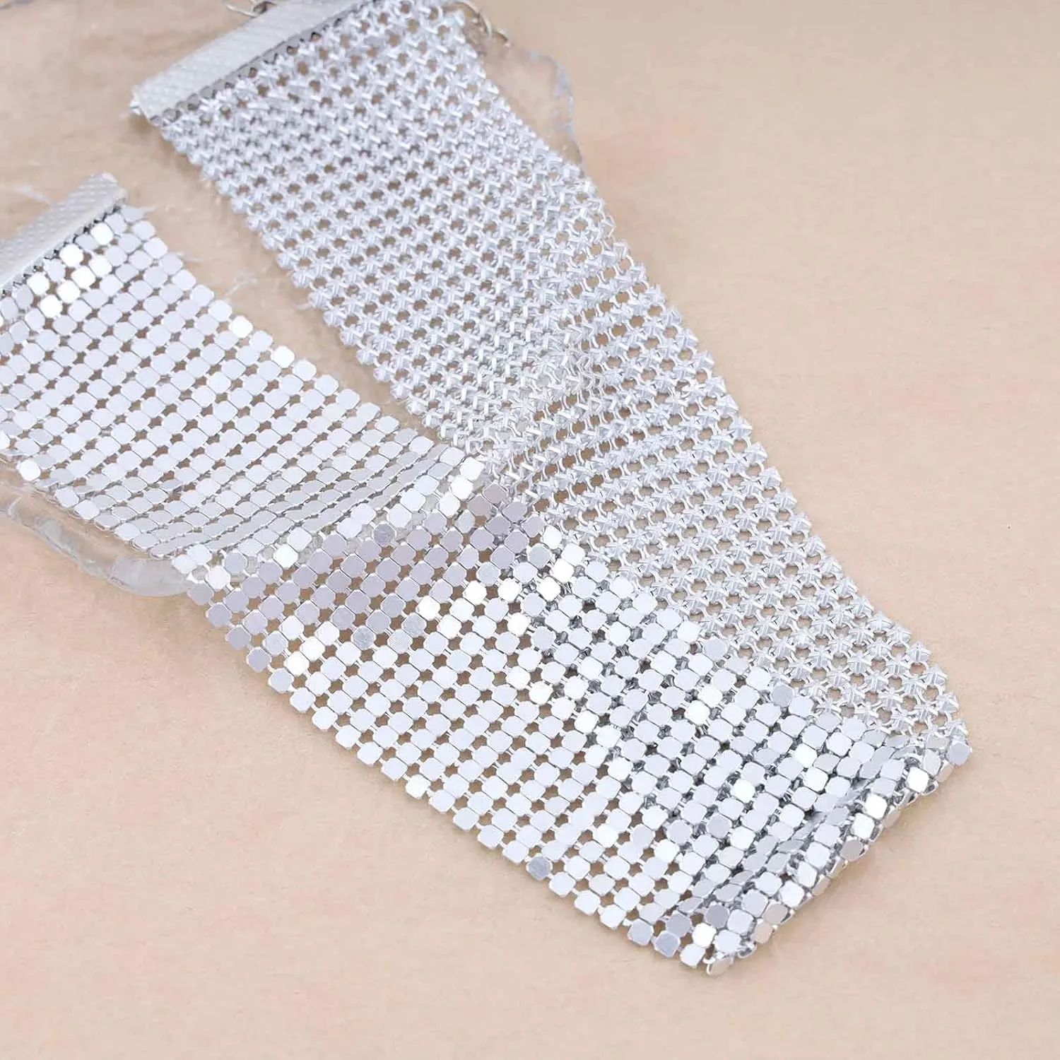 Punk Sequin Choker Necklace Gold Sequin Mesh Wide Necklace Vintage Metal Mesh Choker Necklace Sparkly Mesh Short Thick Necklace Jewelry for Women
