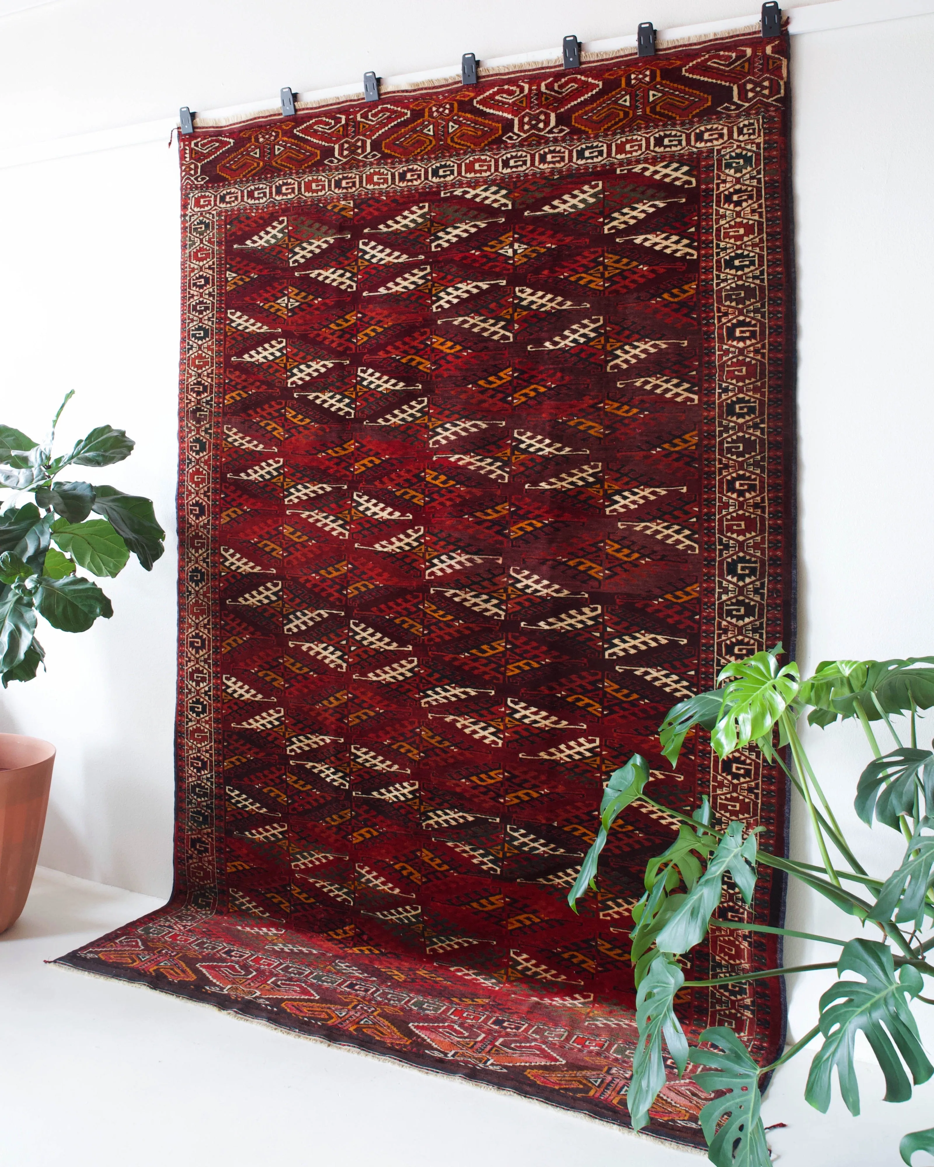 Semi-antique Turkoman Yomut Rug 6'10"x10'10"