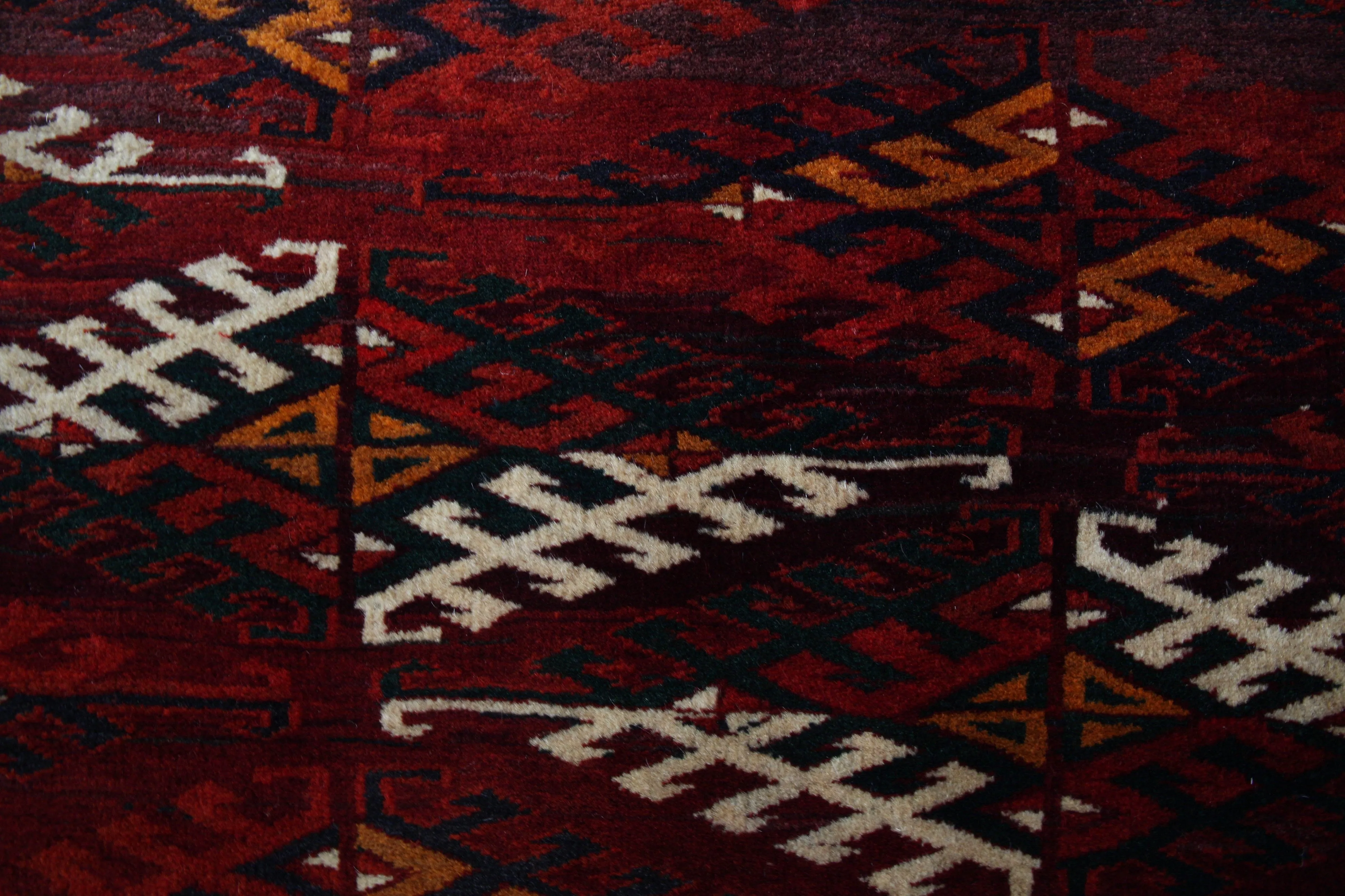 Semi-antique Turkoman Yomut Rug 6'10"x10'10"