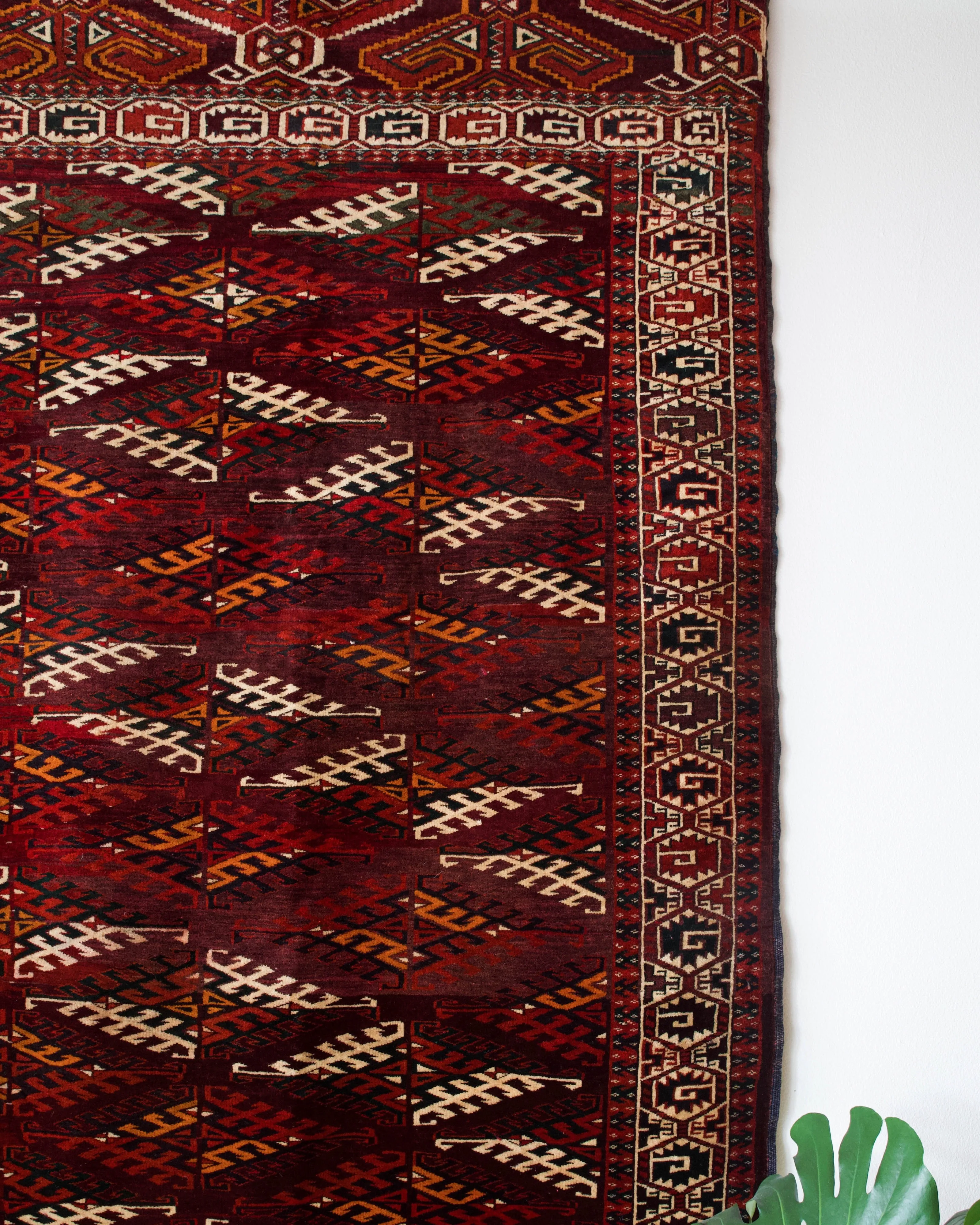 Semi-antique Turkoman Yomut Rug 6'10"x10'10"
