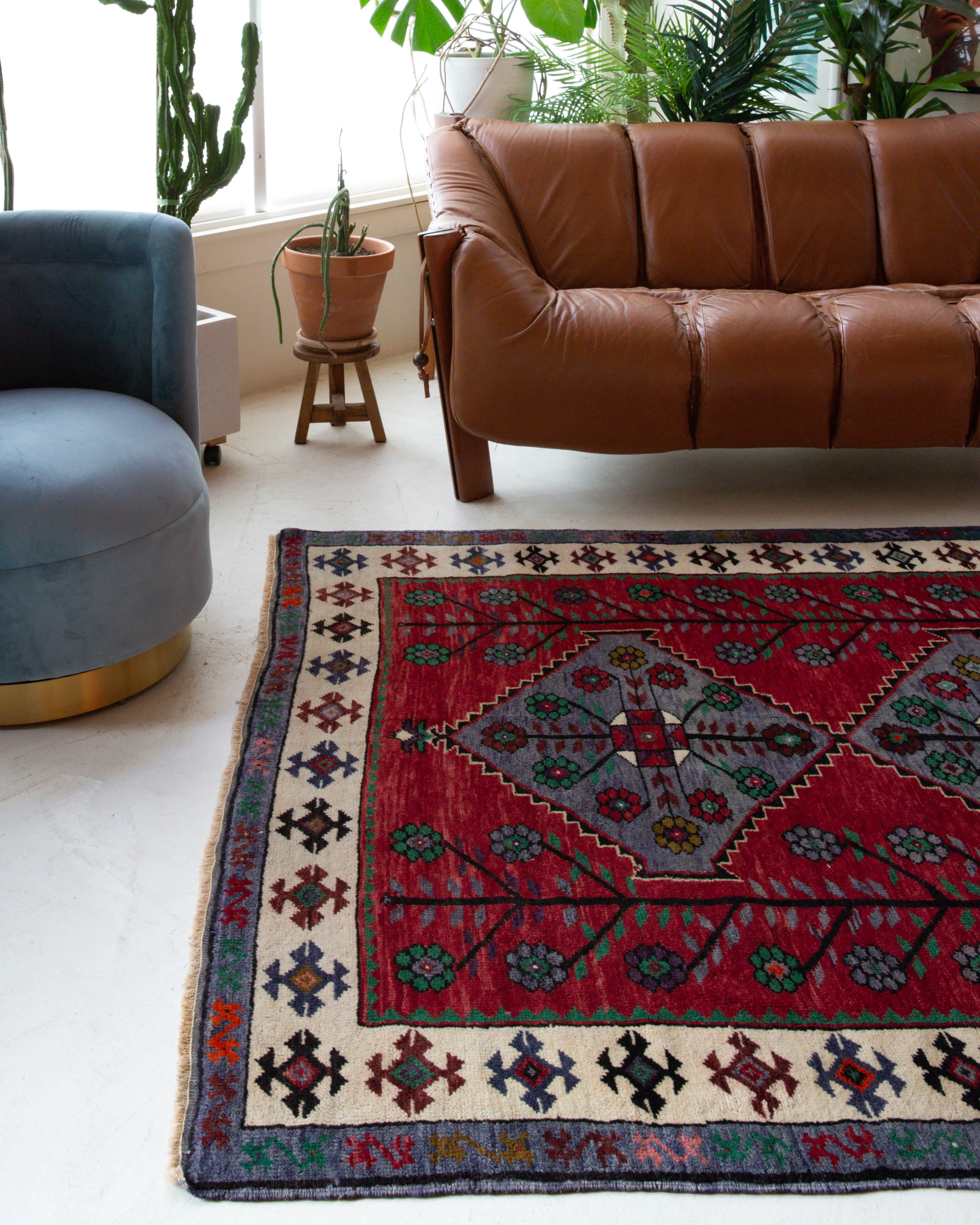 Vintage Balikesir Karakecili Rug 5'6"x7'11"