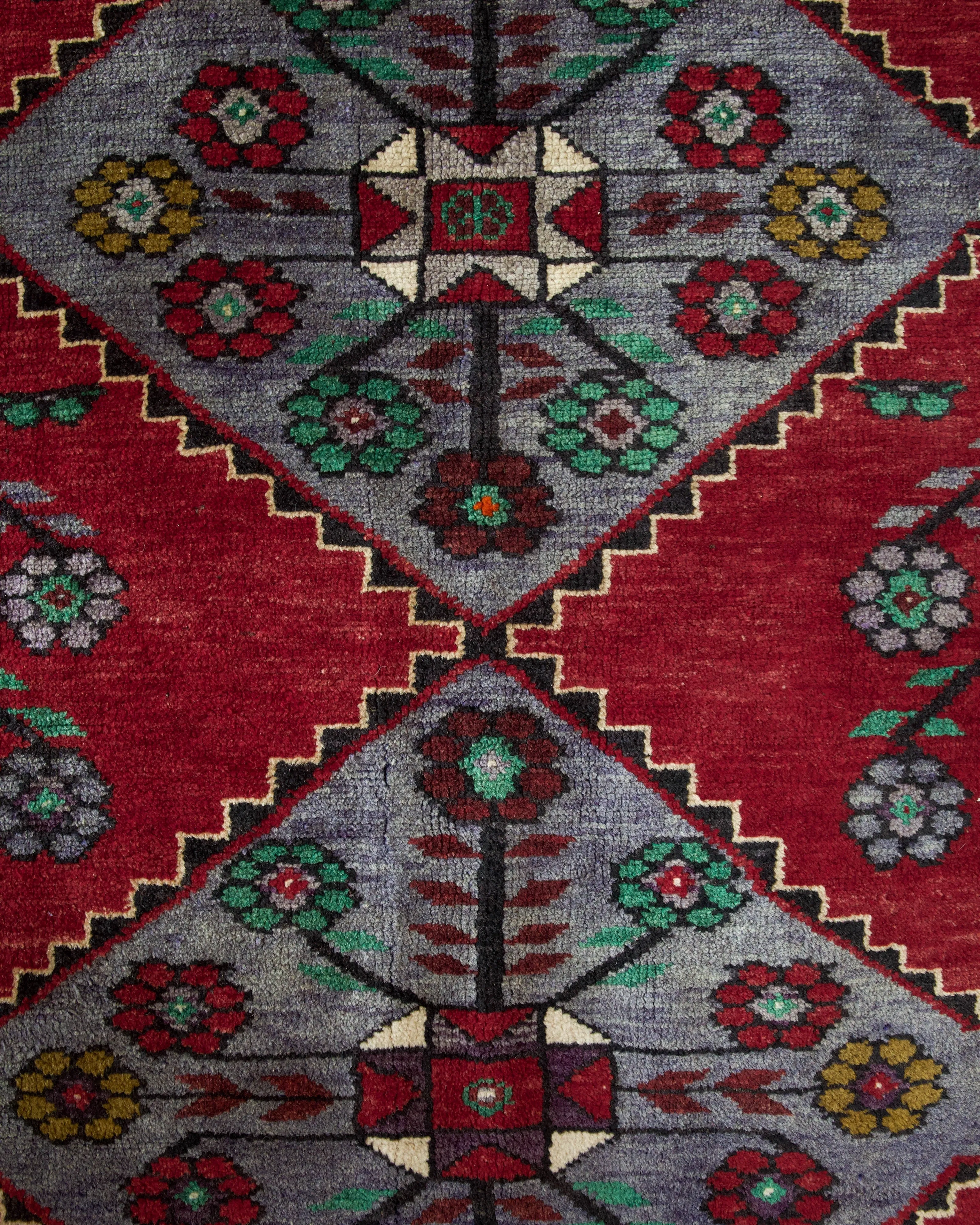 Vintage Balikesir Karakecili Rug 5'6"x7'11"