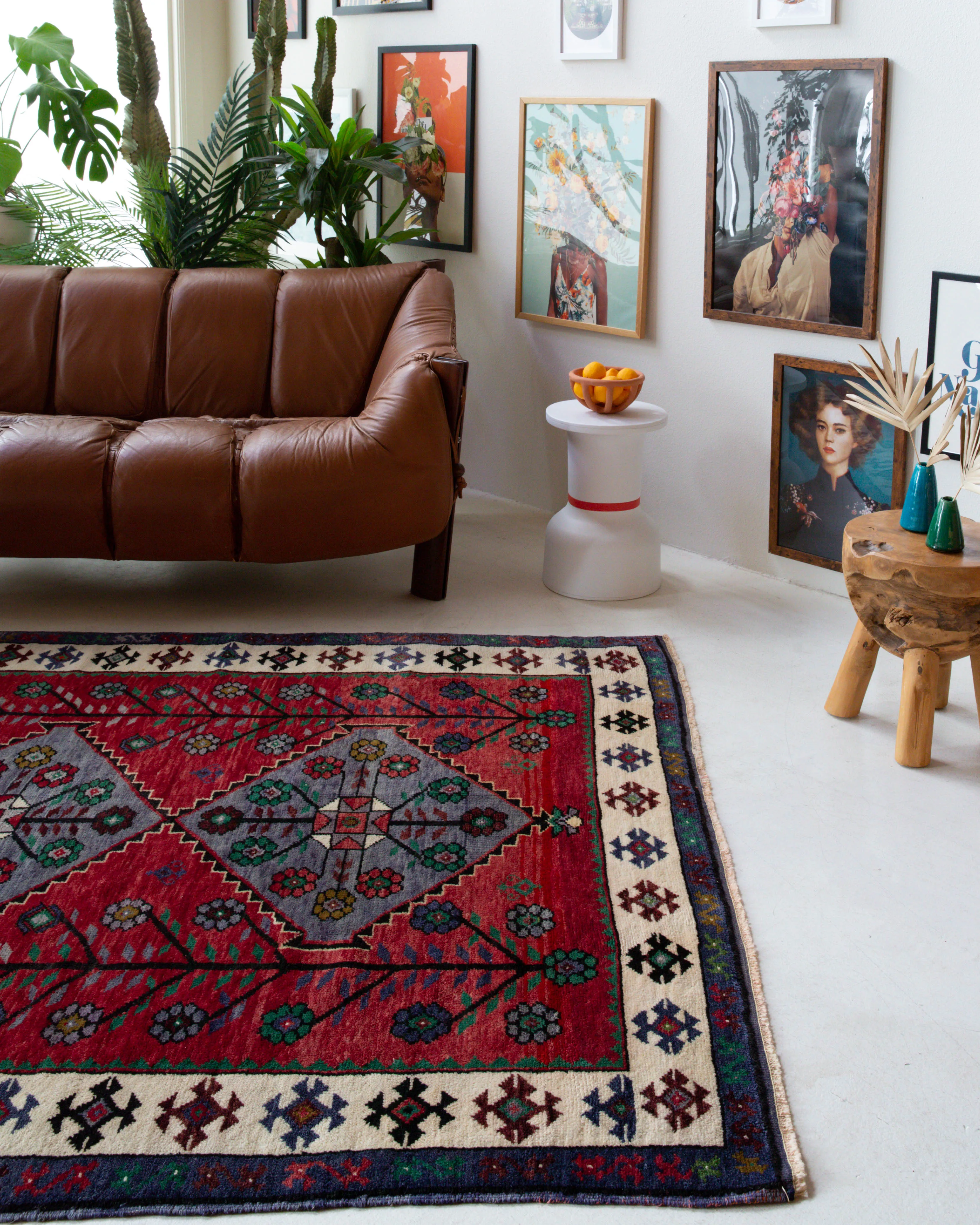 Vintage Balikesir Karakecili Rug 5'6"x7'11"
