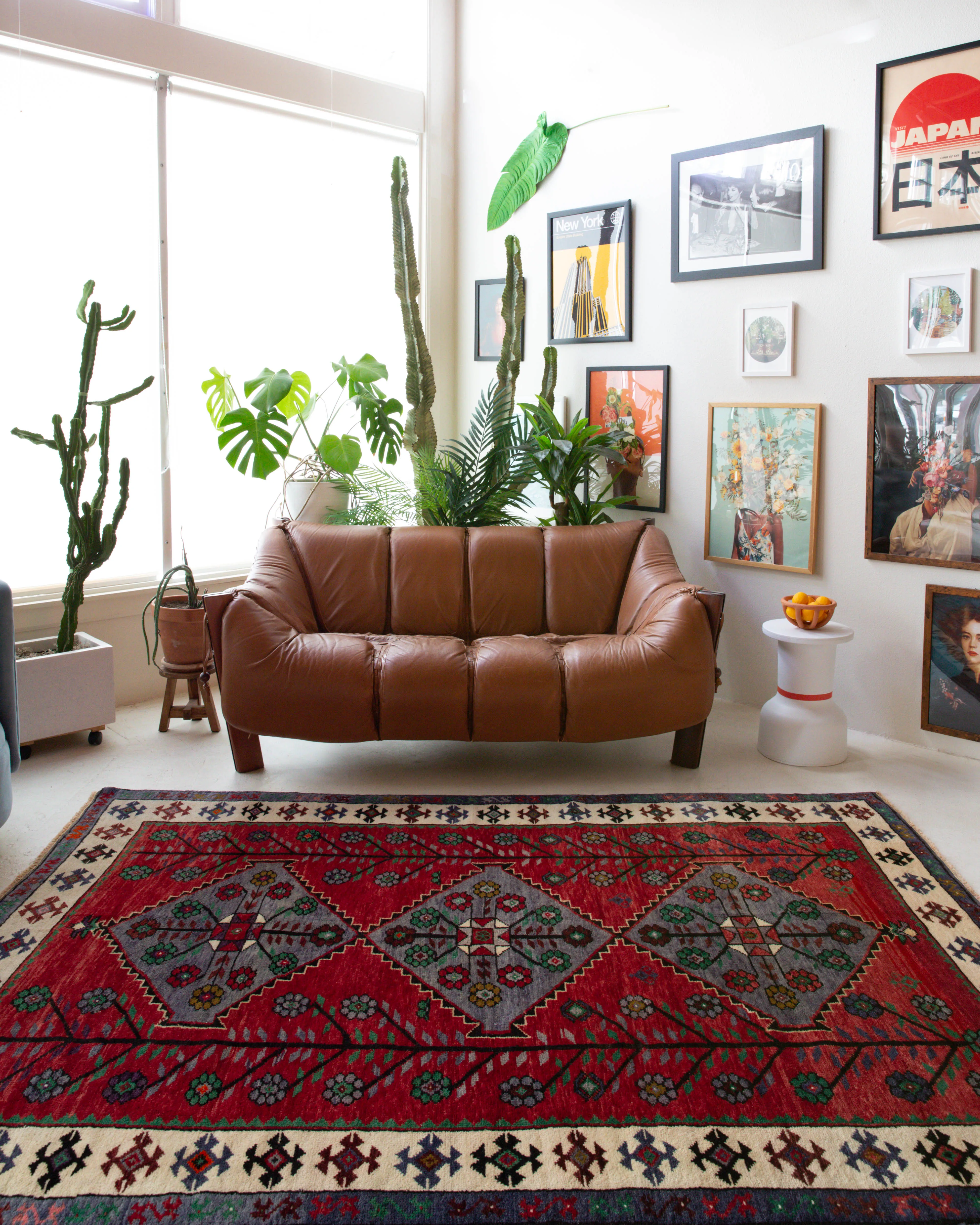 Vintage Balikesir Karakecili Rug 5'6"x7'11"