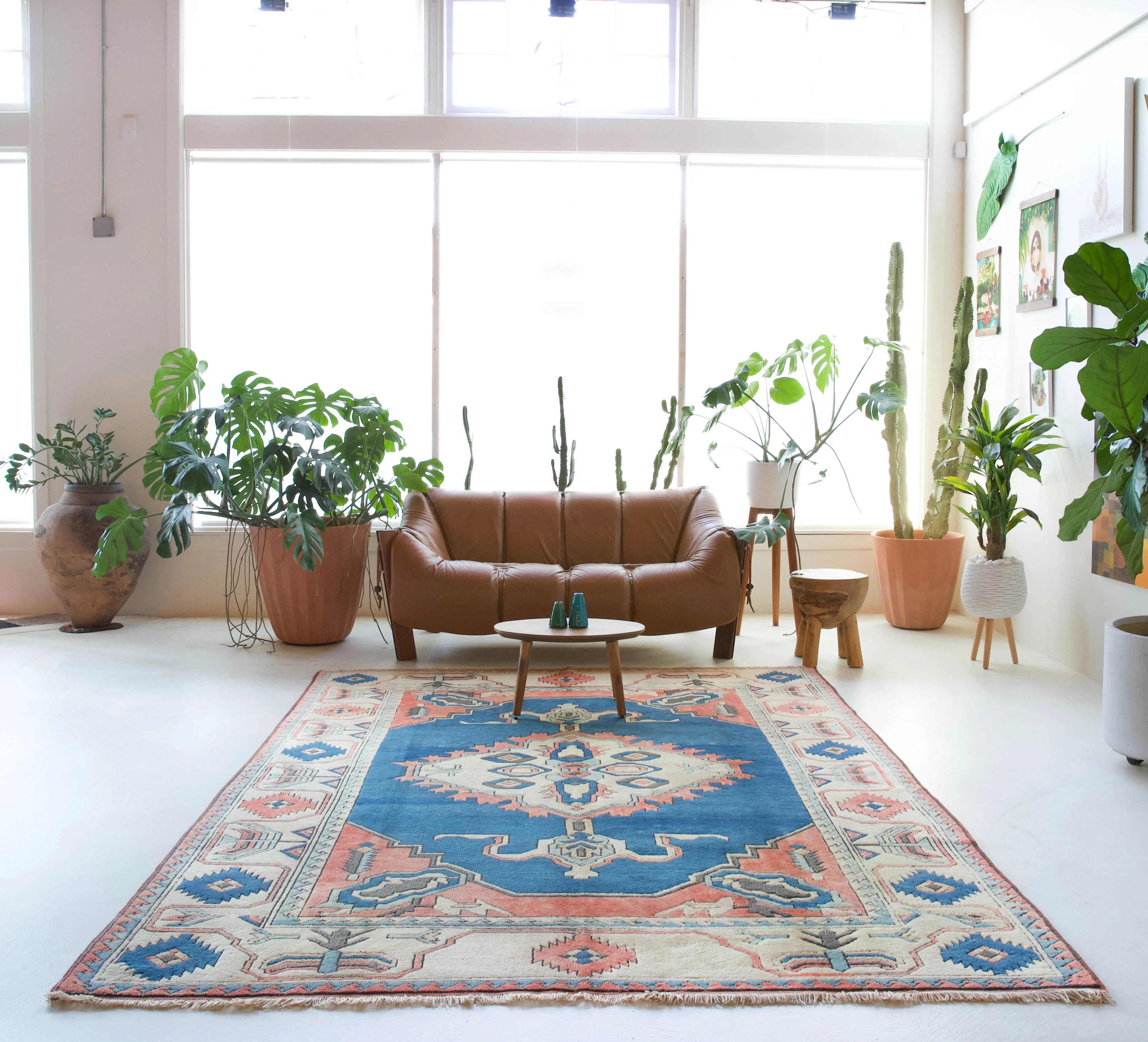 Vintage Caucasian style central Anatolian Rug 7'3"x9'10"
