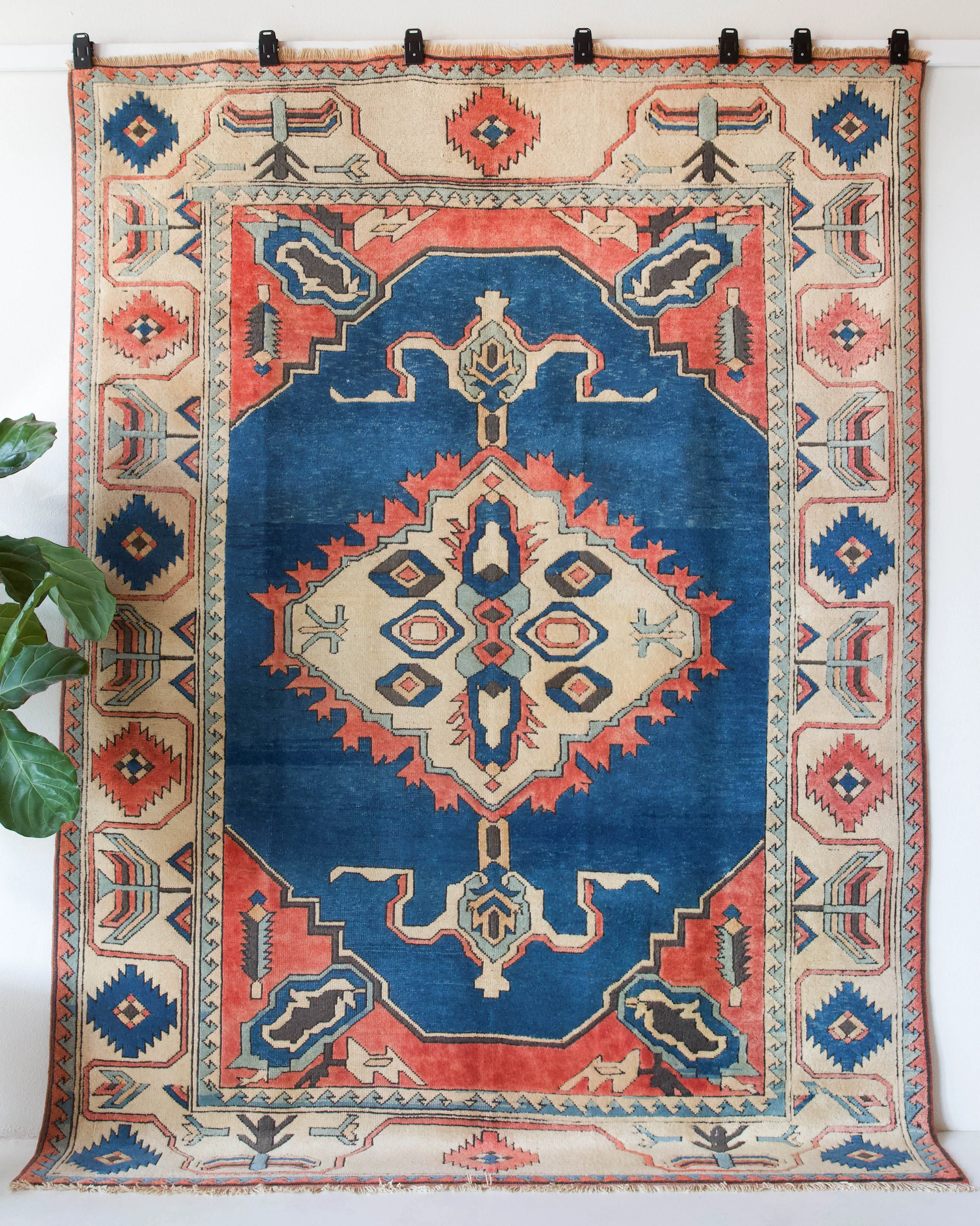 Vintage Caucasian style central Anatolian Rug 7'3"x9'10"
