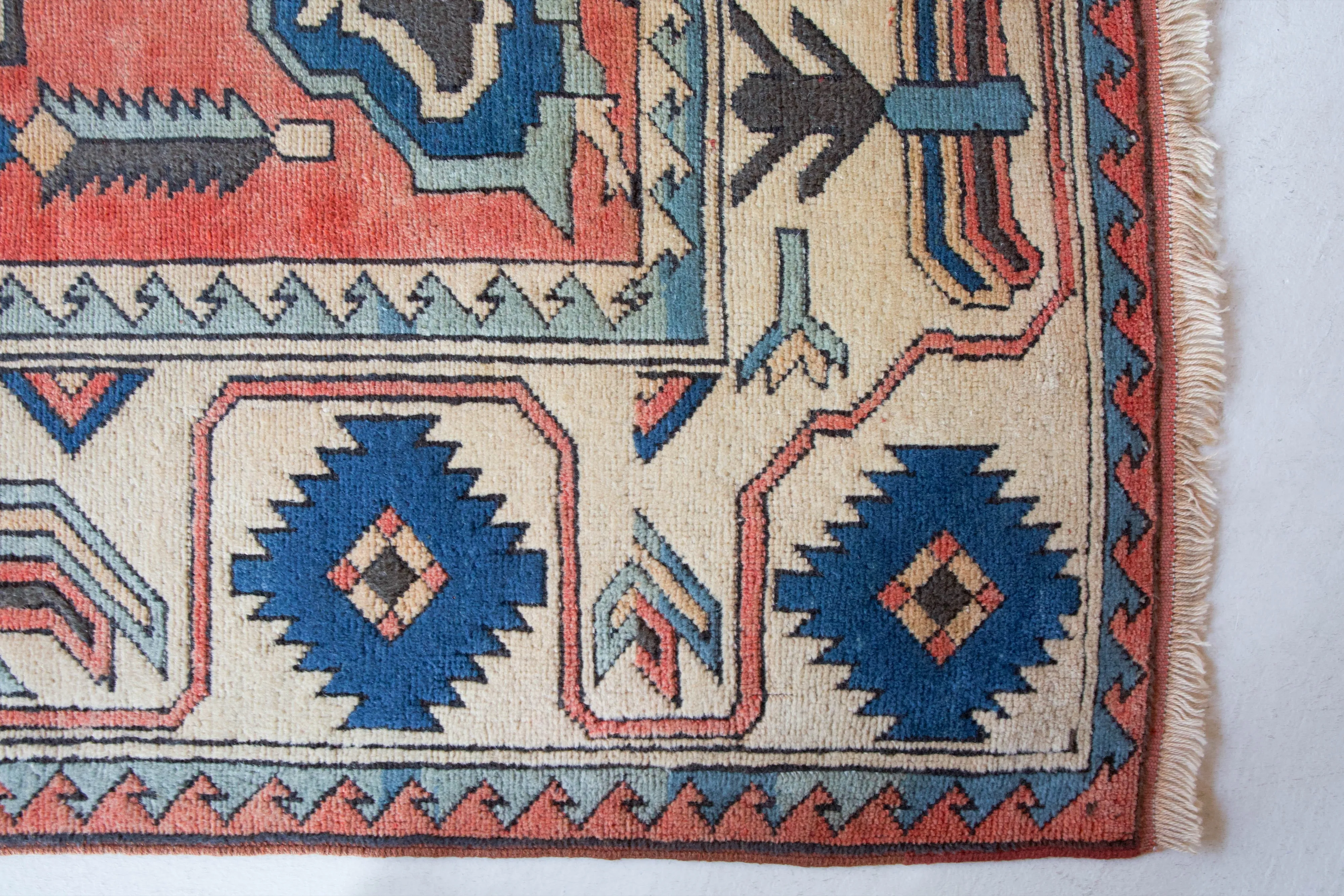 Vintage Caucasian style central Anatolian Rug 7'3"x9'10"