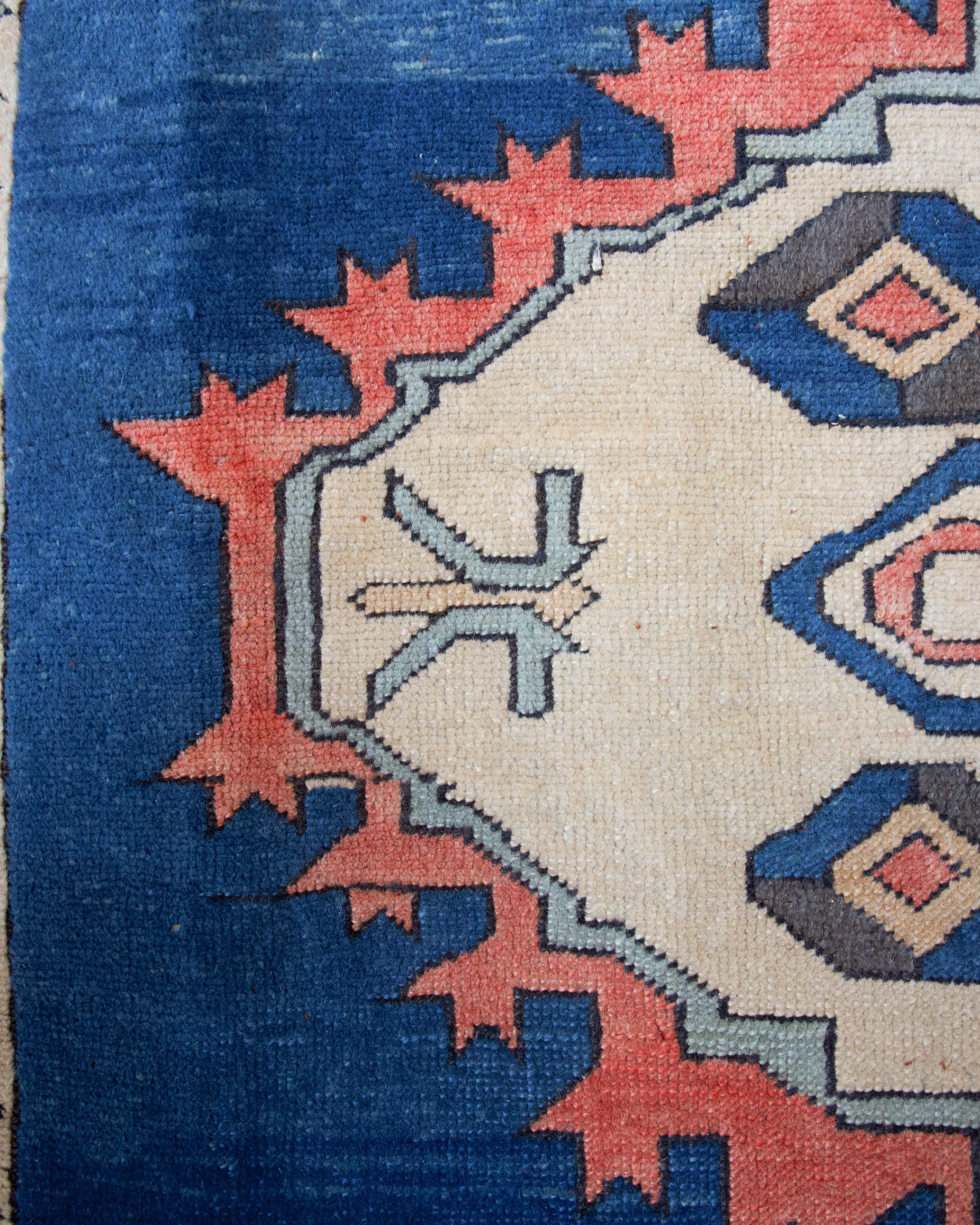 Vintage Caucasian style central Anatolian Rug 7'3"x9'10"