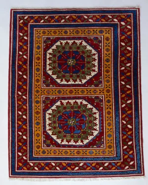 Vintage Pergamum Rug 5'5'x7'8"