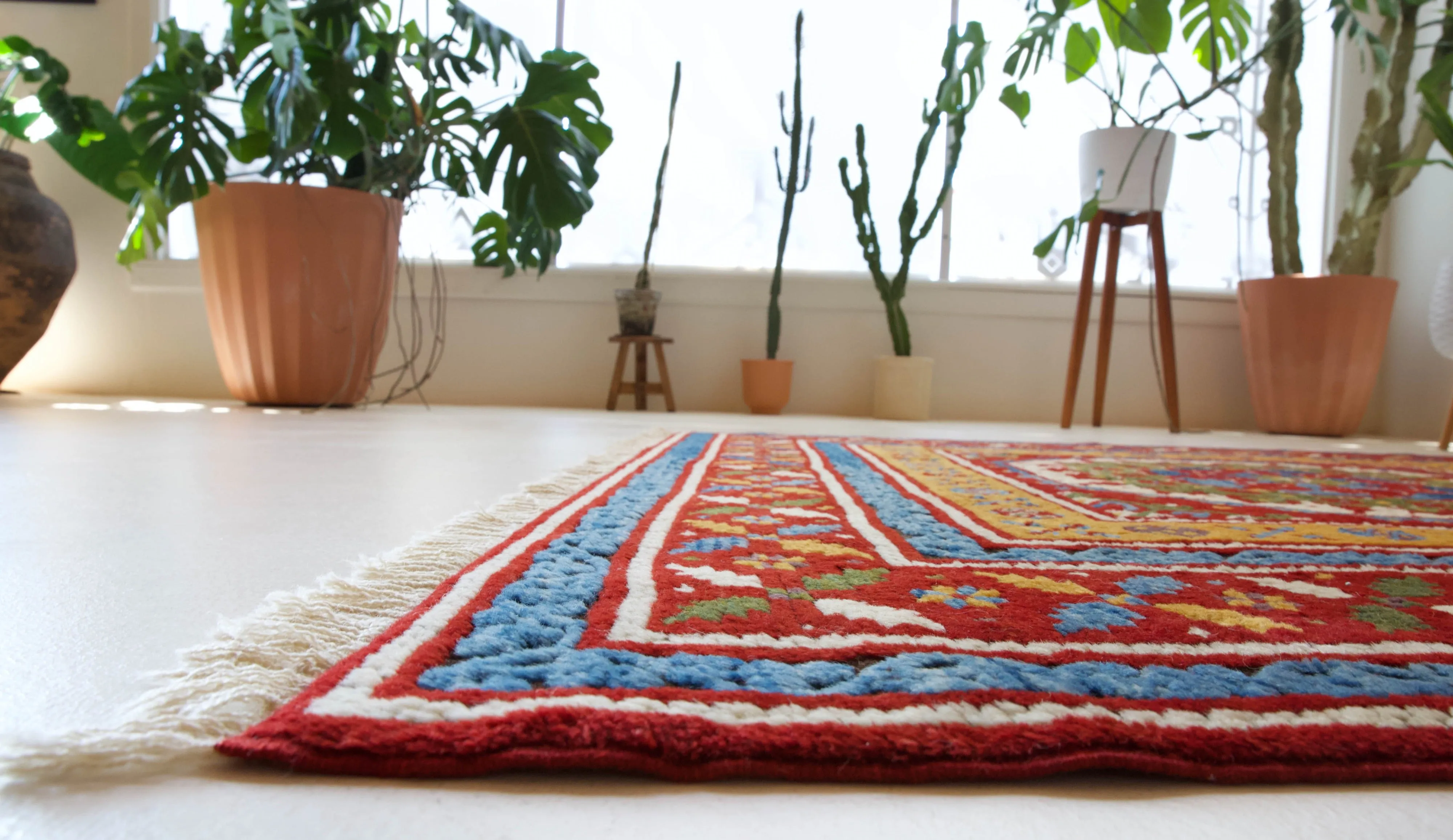 Vintage Pergamum Rug 5'5'x7'8"