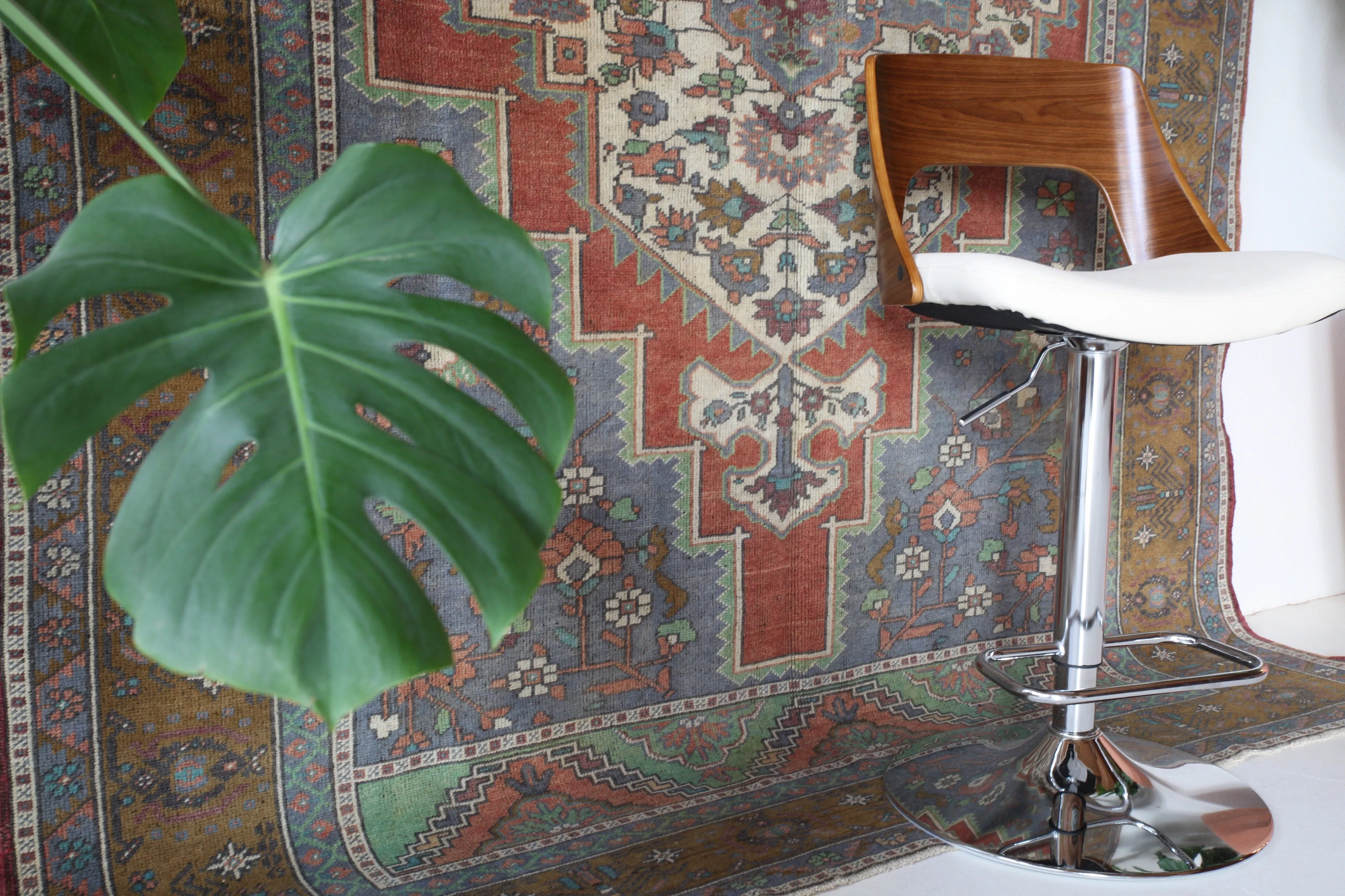 Vintage Turkish central Anatolian Rug 6'6"x10'