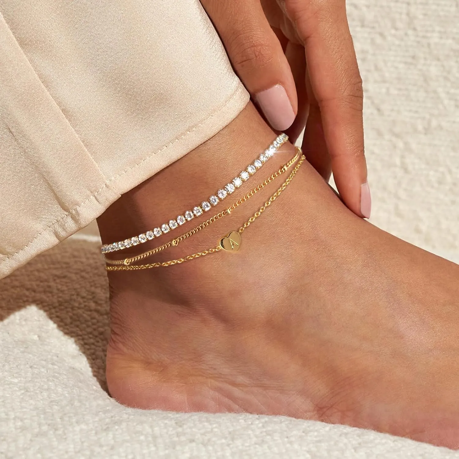 Yanoda Initial Ankle Bracelets for Women, 14K Gold Plated Waterproof Dainty Layered Heart Letter Initial Anklets Personalized Gifts